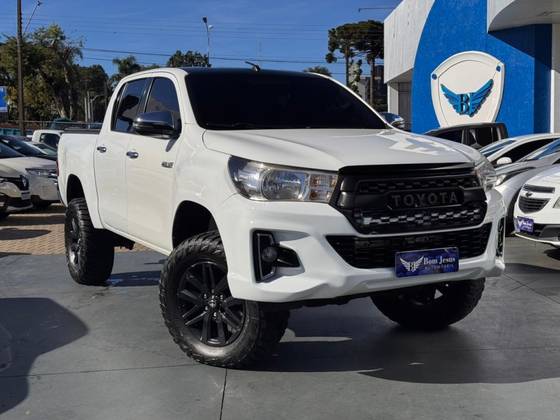 TOYOTA HILUX 2.8 SRV 4X4 CD 16V DIESEL 4P AUTOMÁTICO
